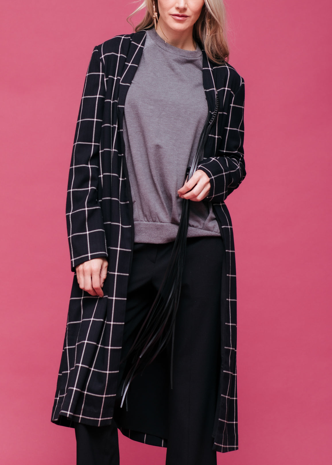 Linden Gray™ - Women's Minimalist Grid Longline Black Coat