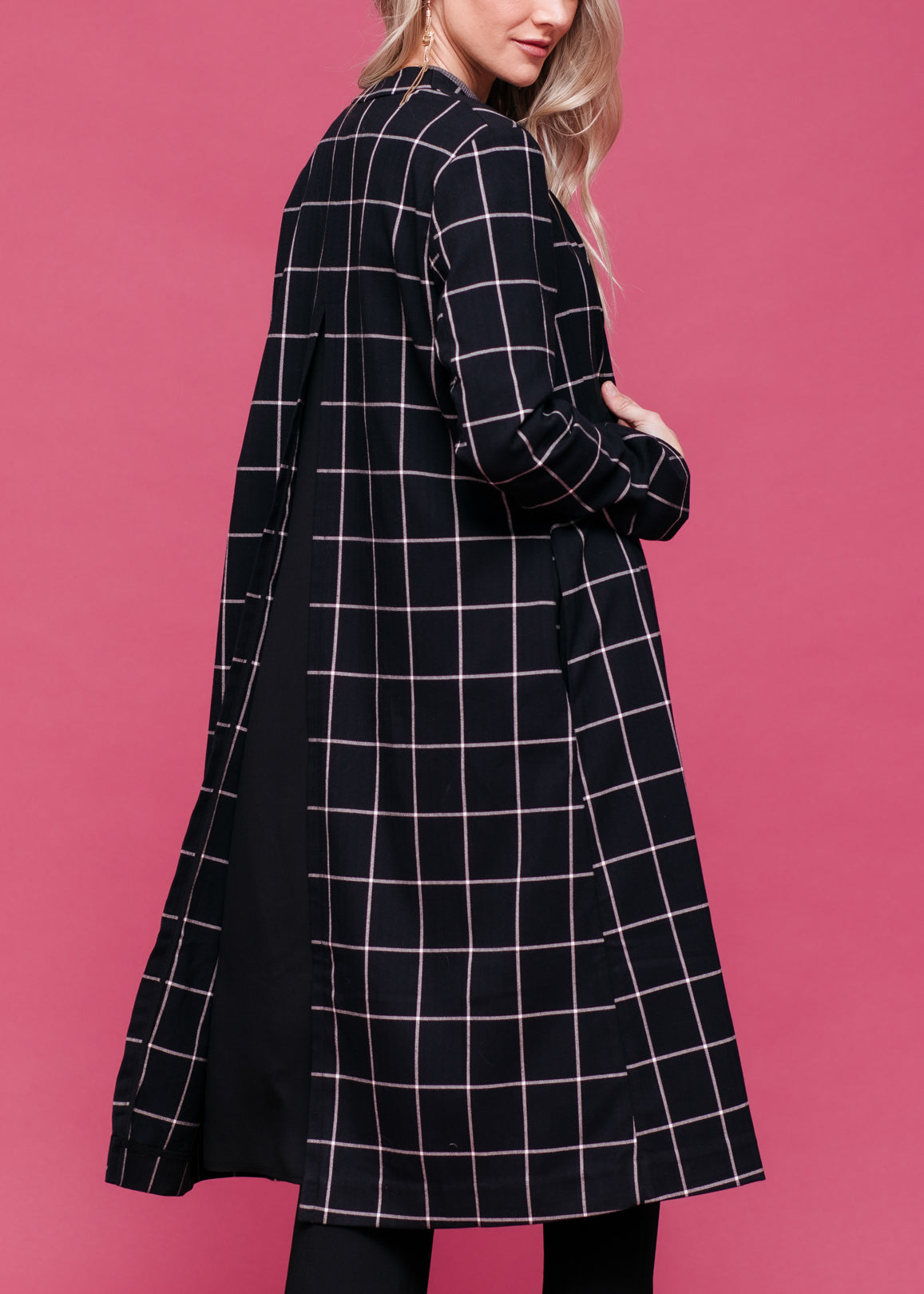 Linden Gray™ - Women's Minimalist Grid Longline Black Coat