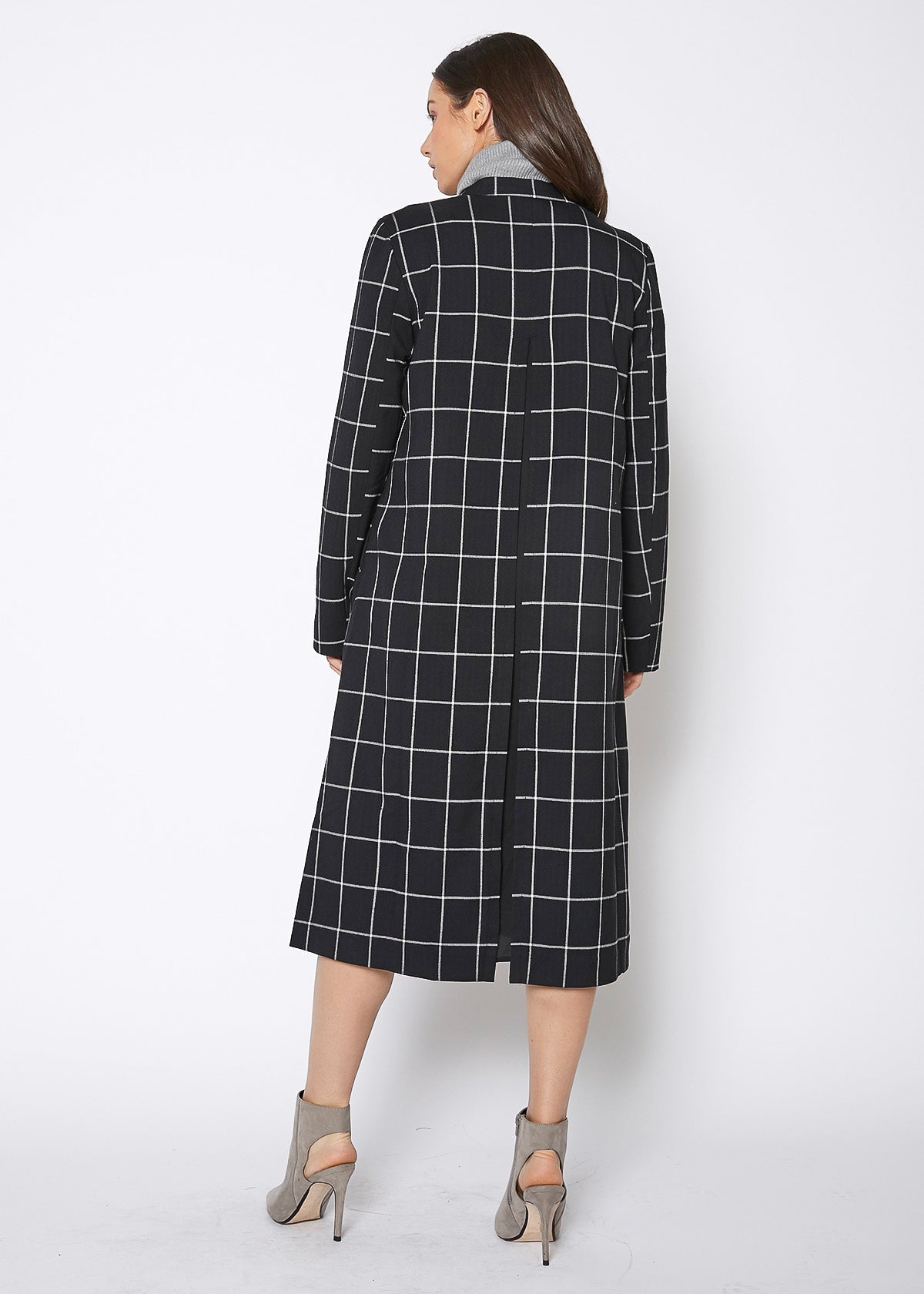 Linden Gray™ - Women's Minimalist Grid Longline Black Coat