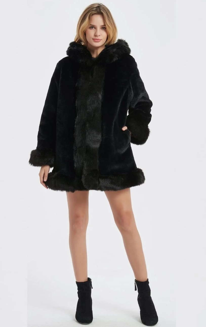Ivory Ember™ - Women’s Hooded Faux Fur Collar Coat